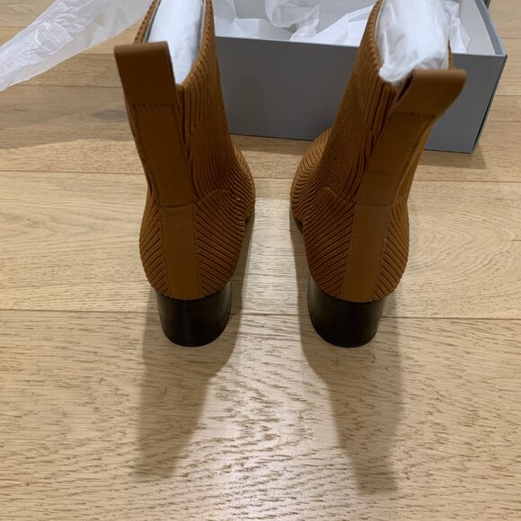 NIB Everlane The Glove Boot ReKnit Size: 7.5 Color: Toffee - Picture 6 of 9